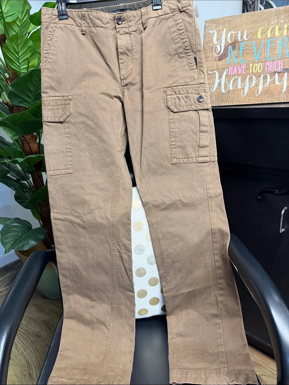 Banana Republic mens Cargo Pants in coco Brown #202